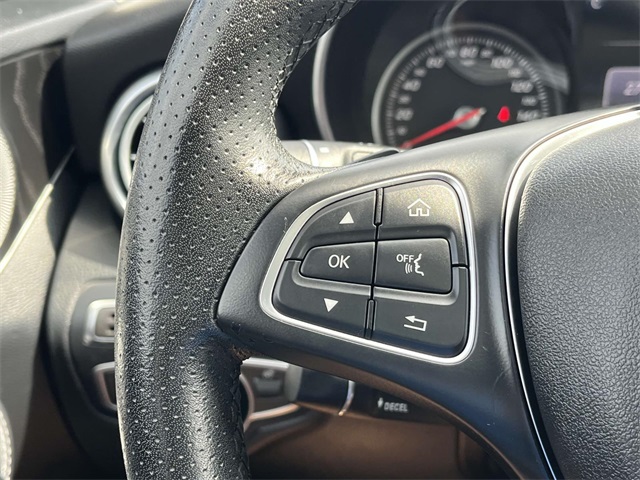 Vehicle image 29 of 34