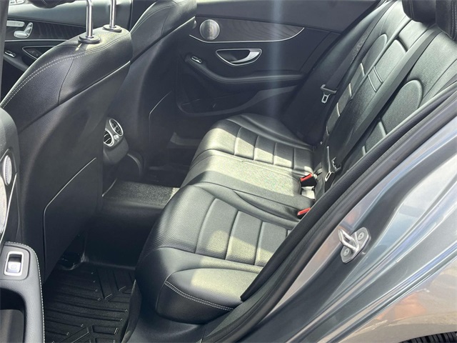 Vehicle image 12 of 34