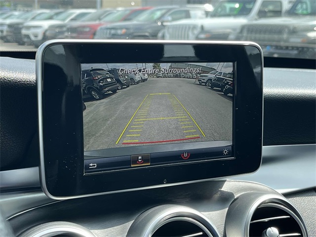 Vehicle image 21 of 34