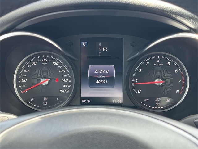 Vehicle image 19 of 34