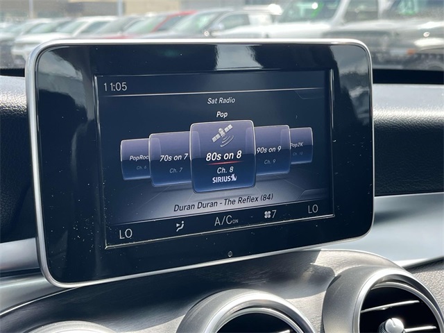 Vehicle image 20 of 34
