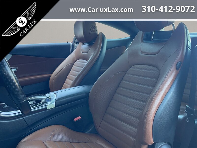 Vehicle image 9 of 19