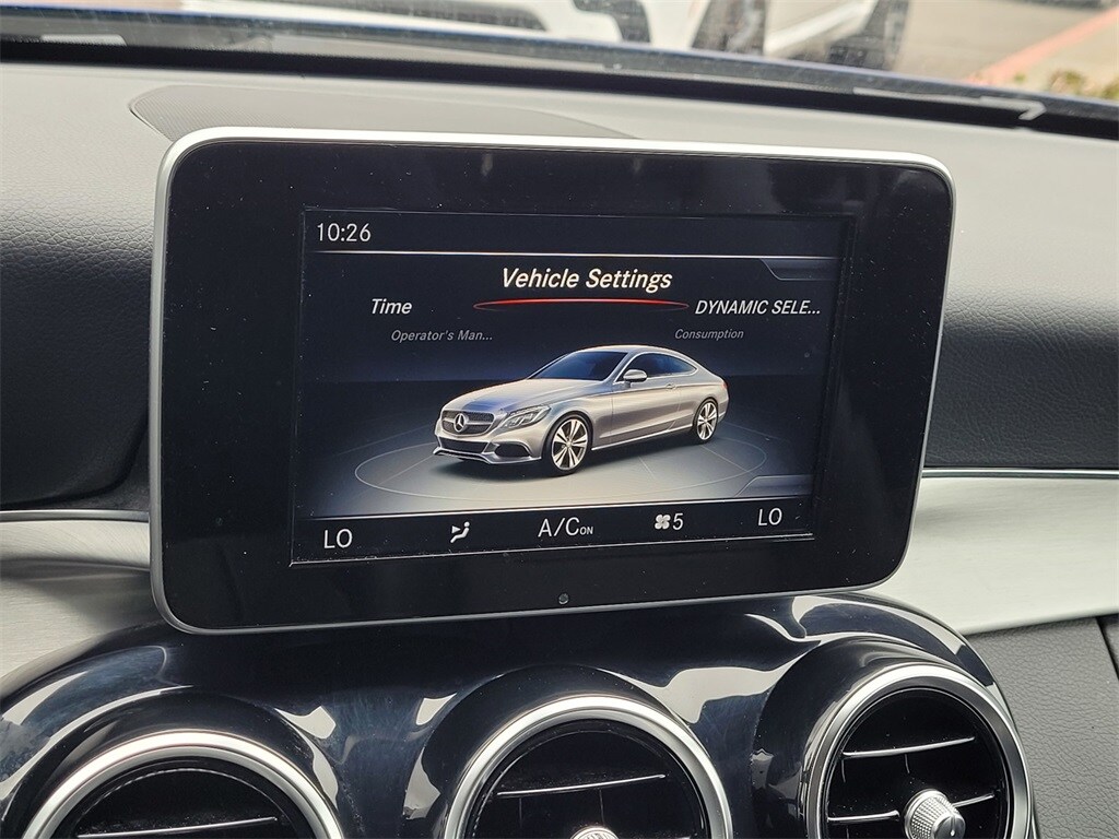 Vehicle image 19 of 33