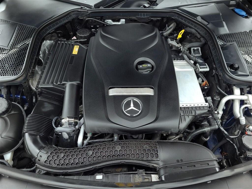Vehicle image 10 of 33