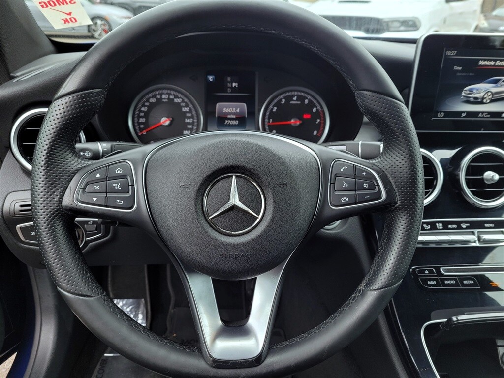 Vehicle image 17 of 33