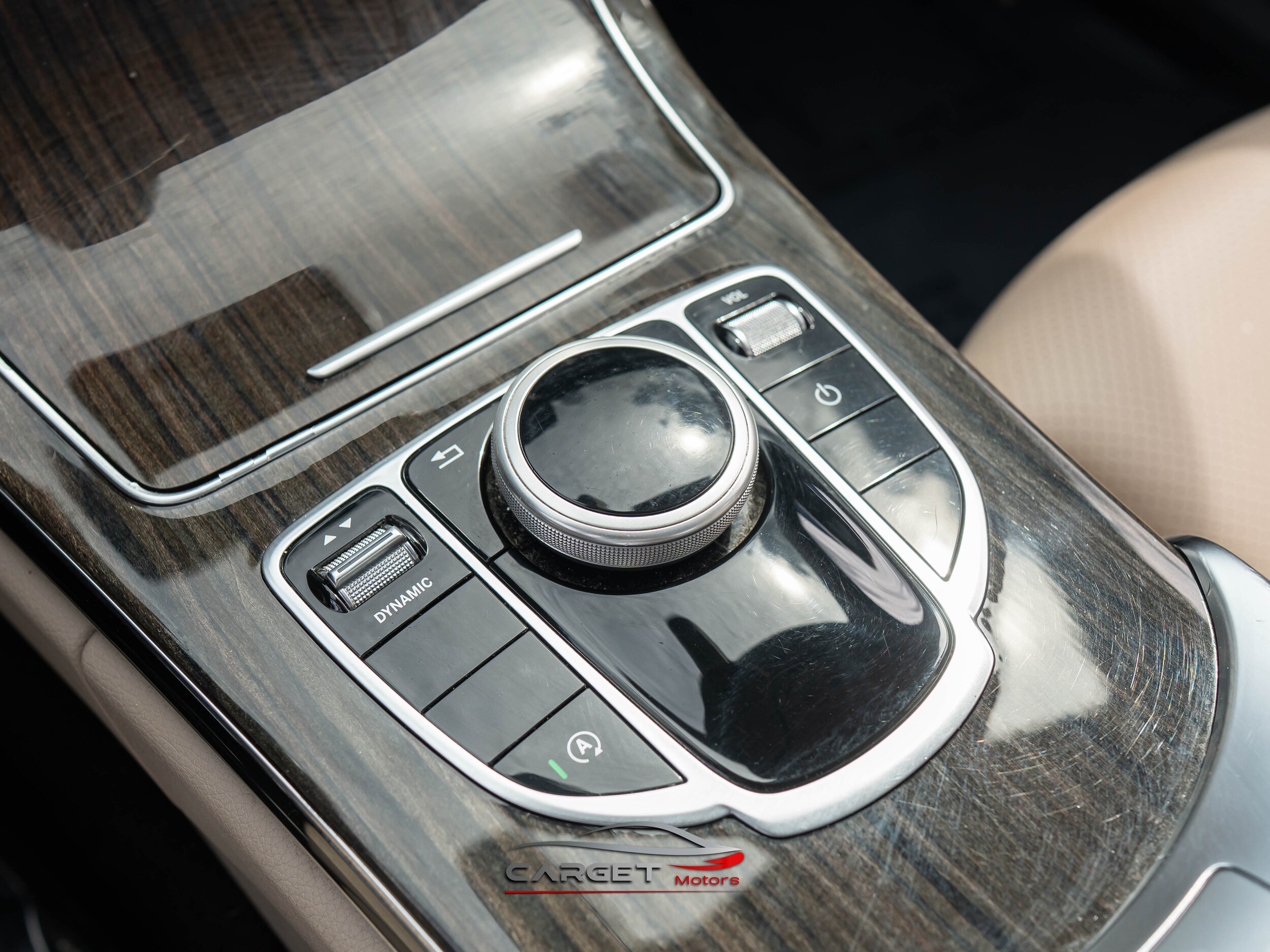 Vehicle image 35 of 51