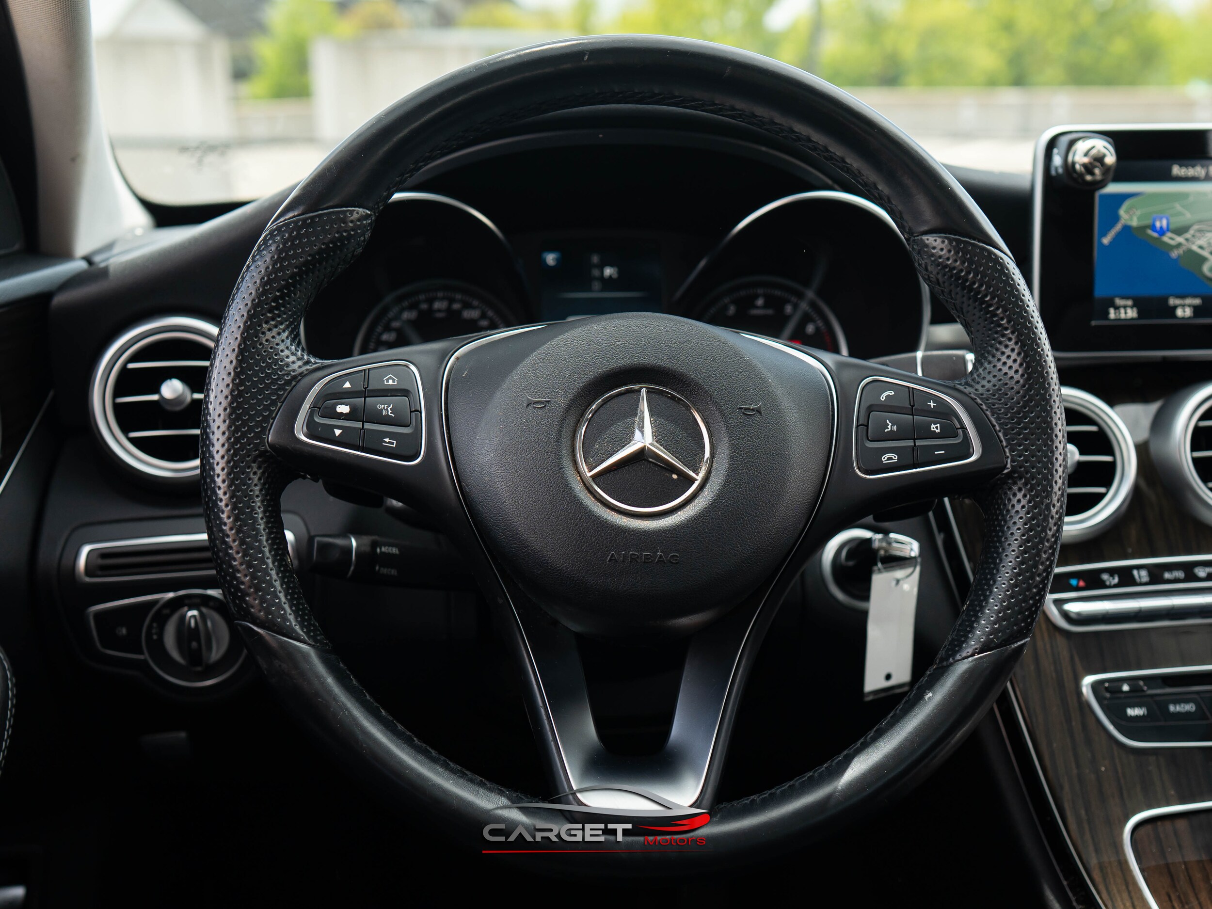 Vehicle image 22 of 48