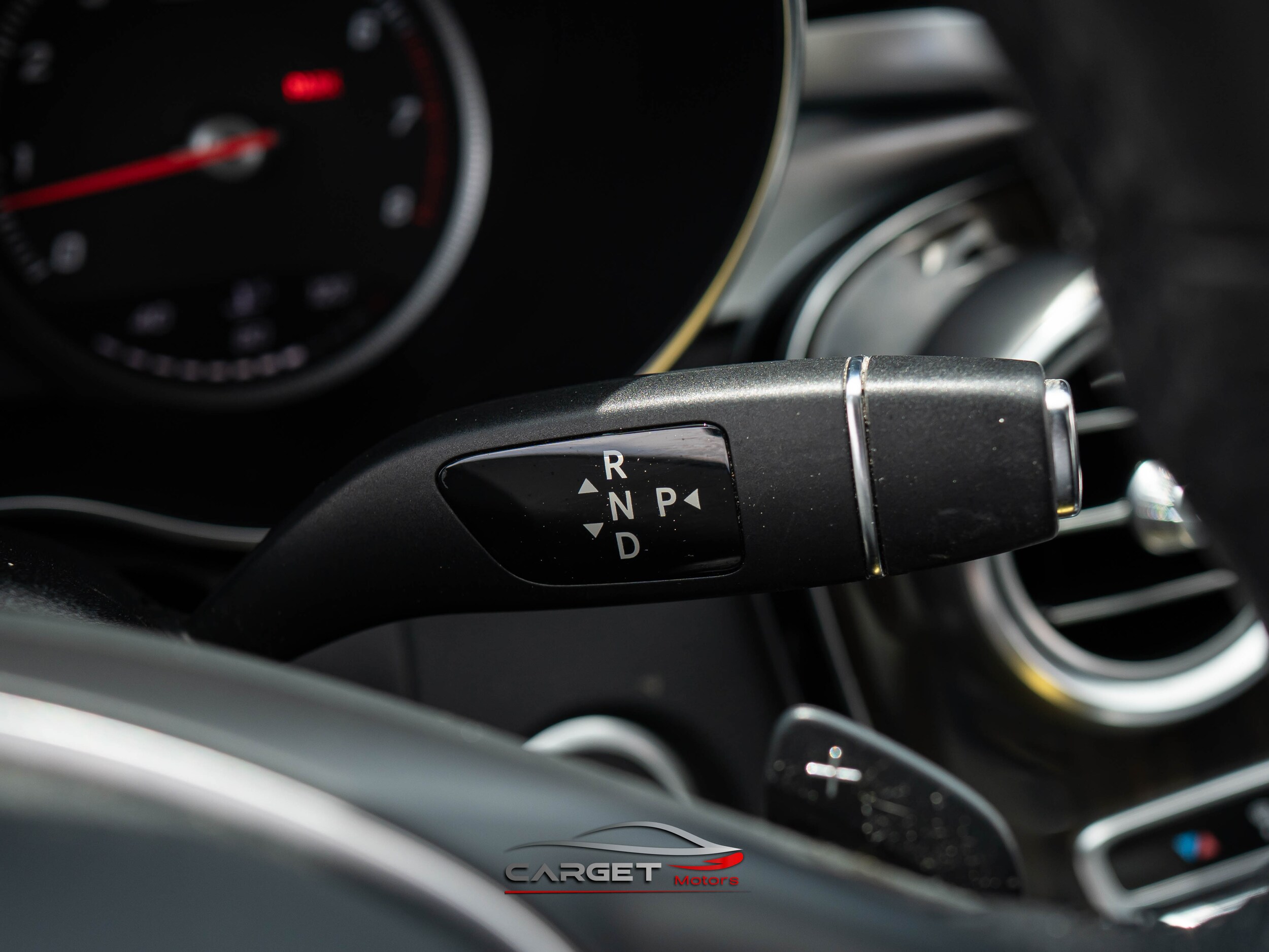 Vehicle image 25 of 48