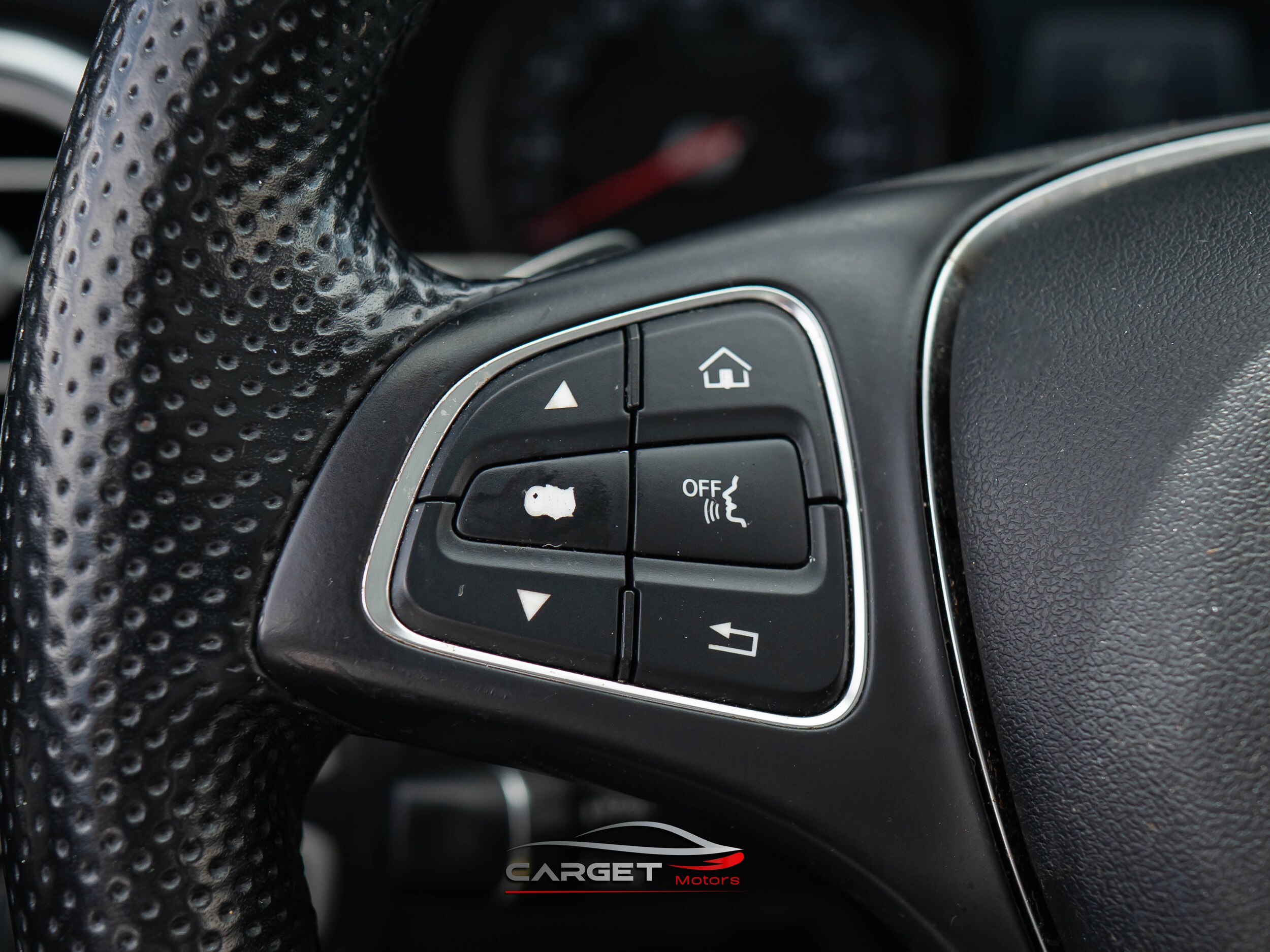 Vehicle image 23 of 48