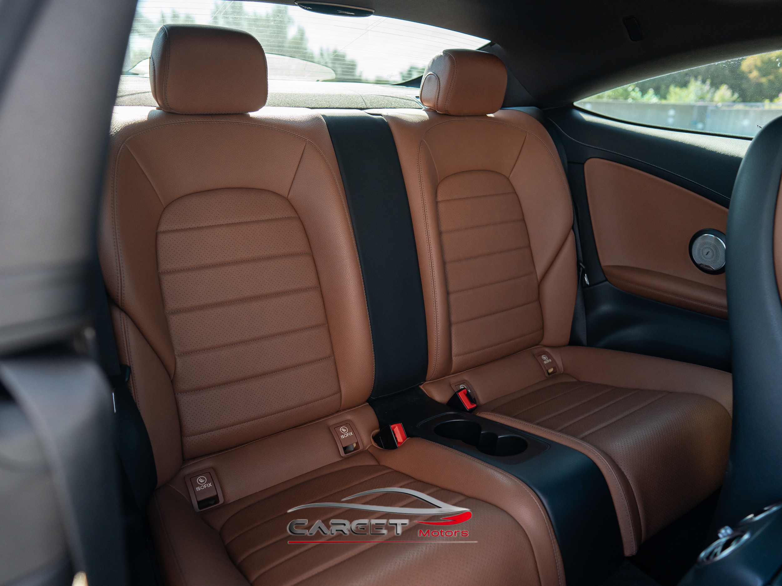 Vehicle image 14 of 45