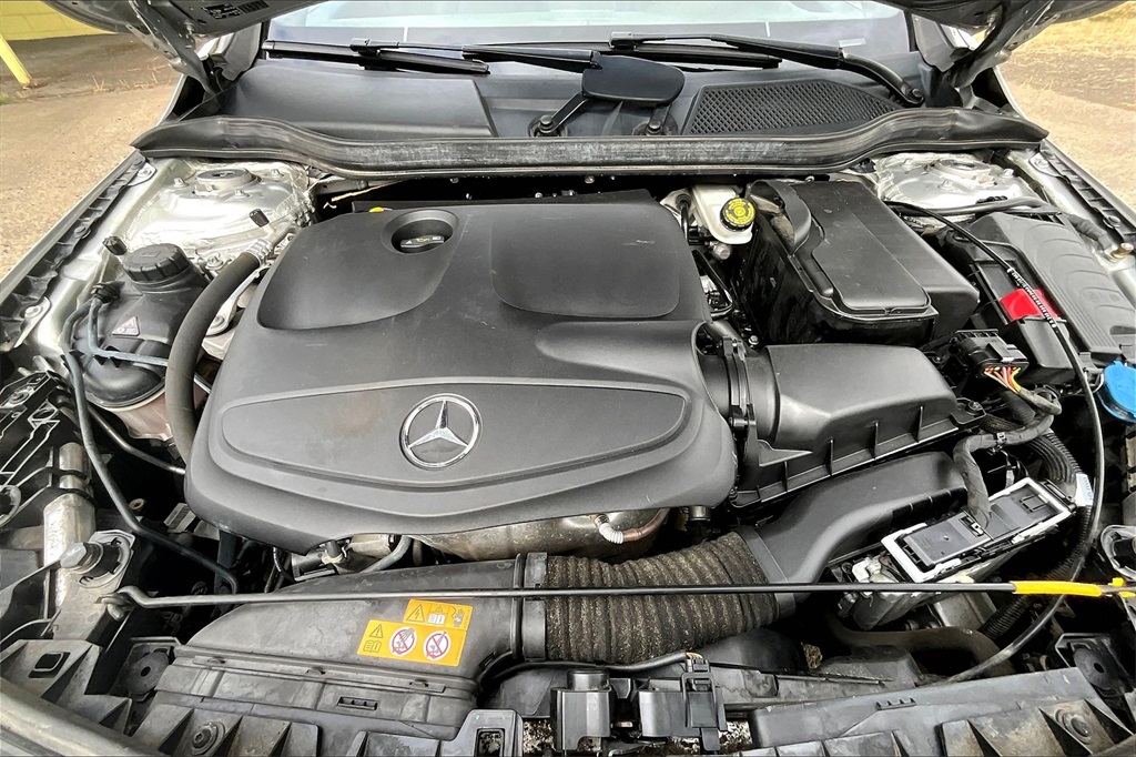 Vehicle image 7 of 32