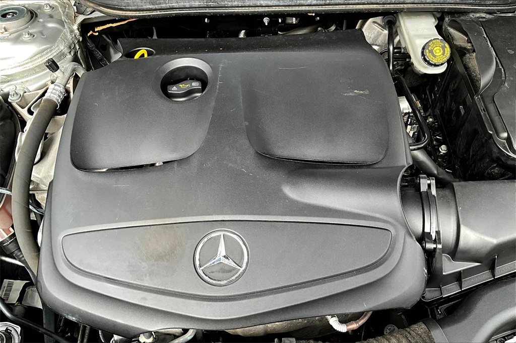 Vehicle image 8 of 32
