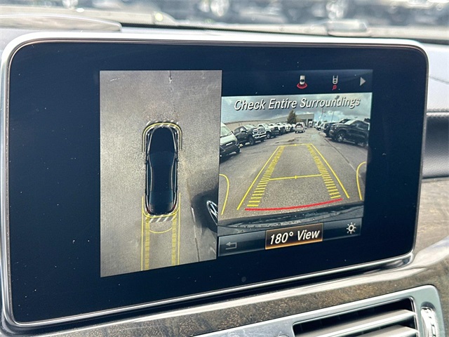 Vehicle image 17 of 26