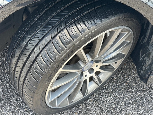 Vehicle image 9 of 26