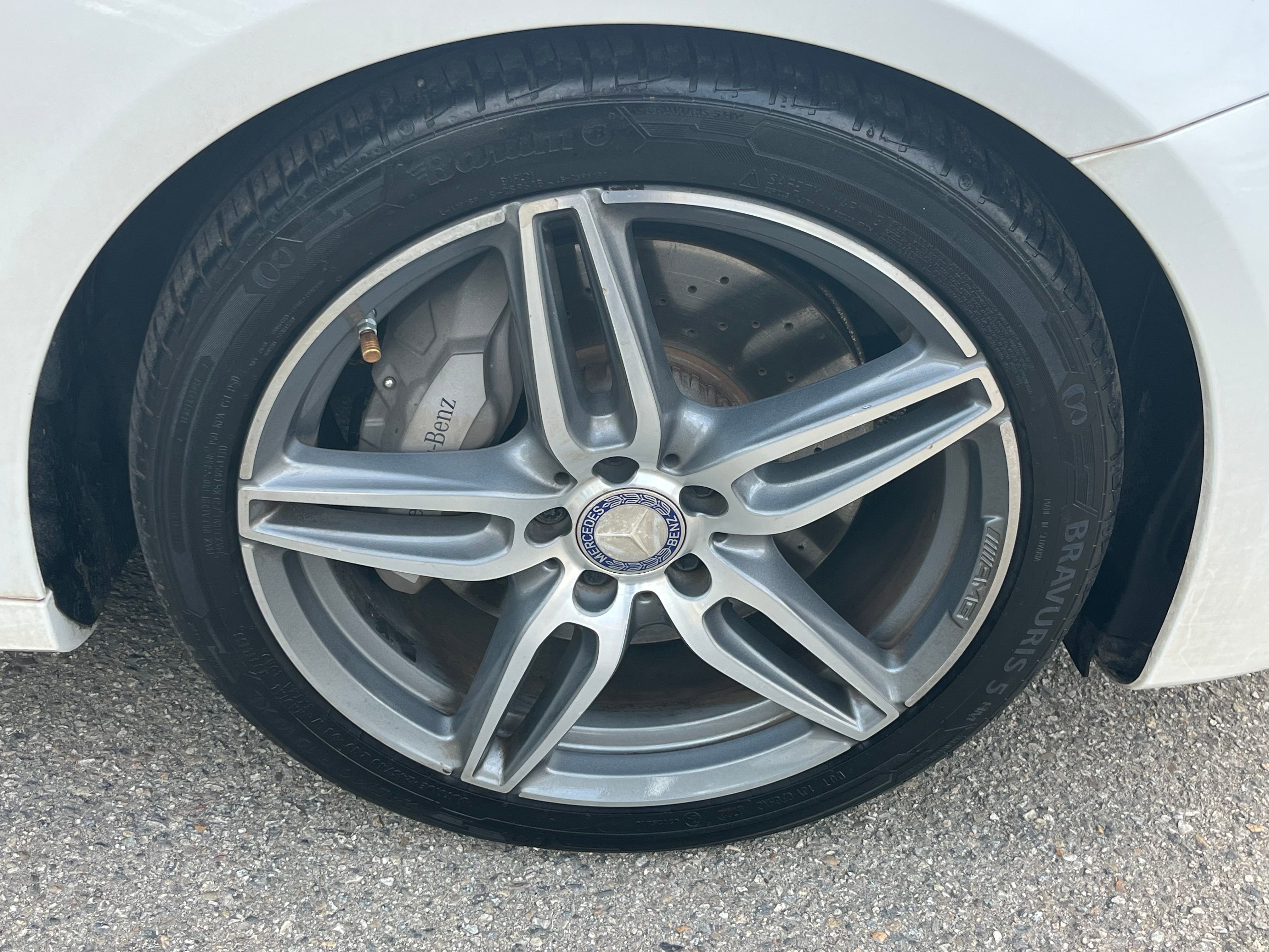 Vehicle image 70 of 71