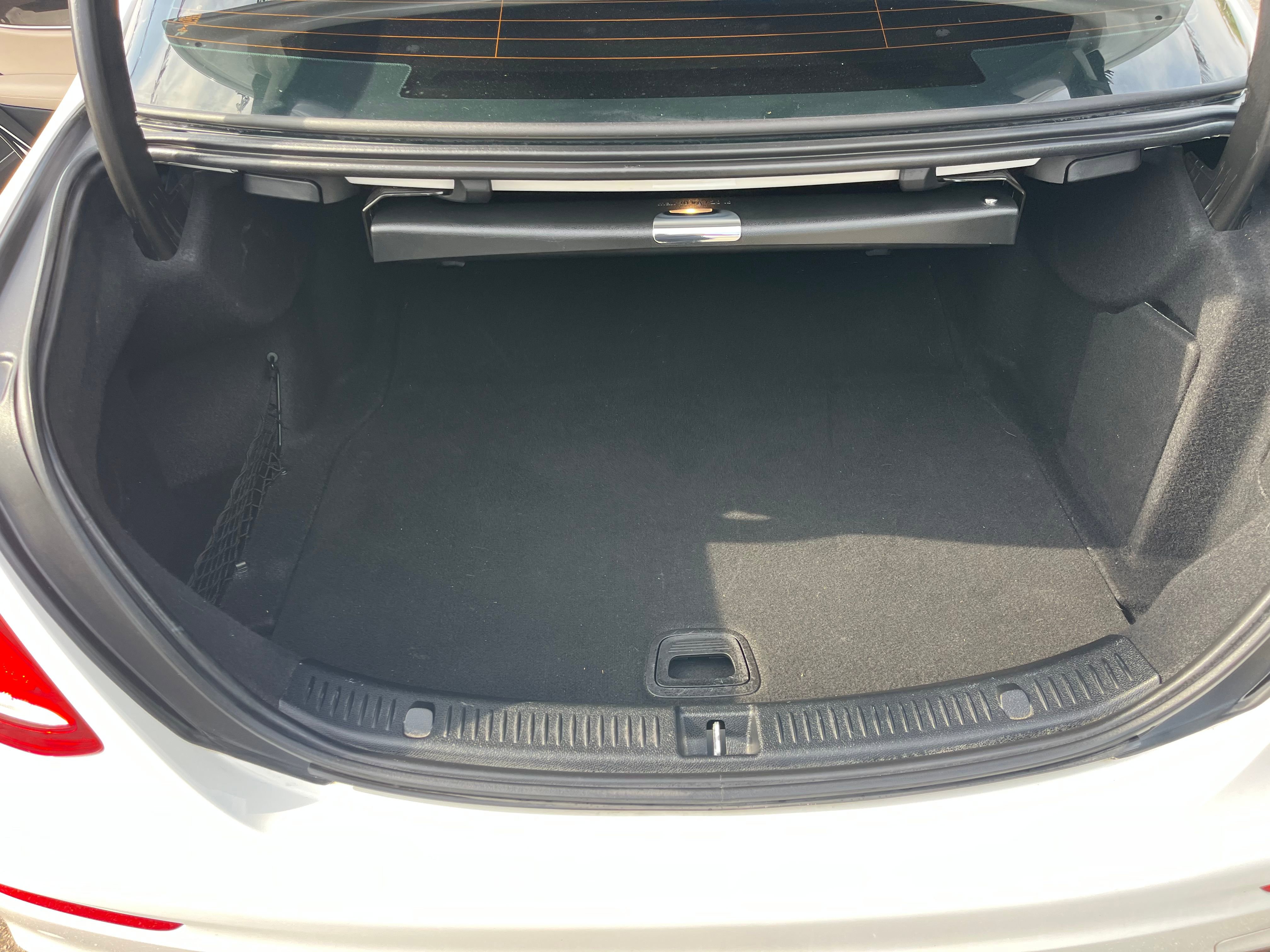 Vehicle image 18 of 71