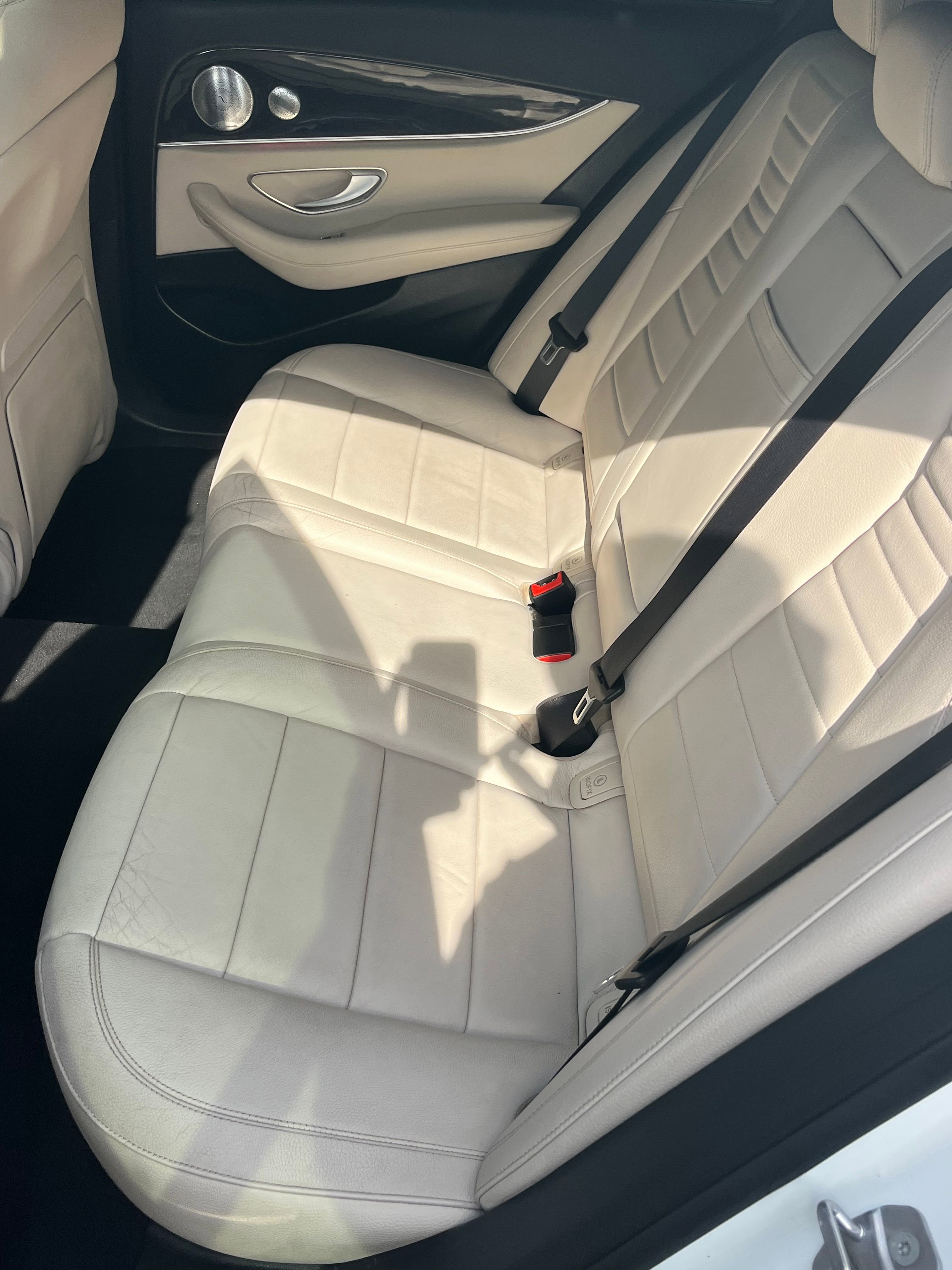Vehicle image 36 of 71