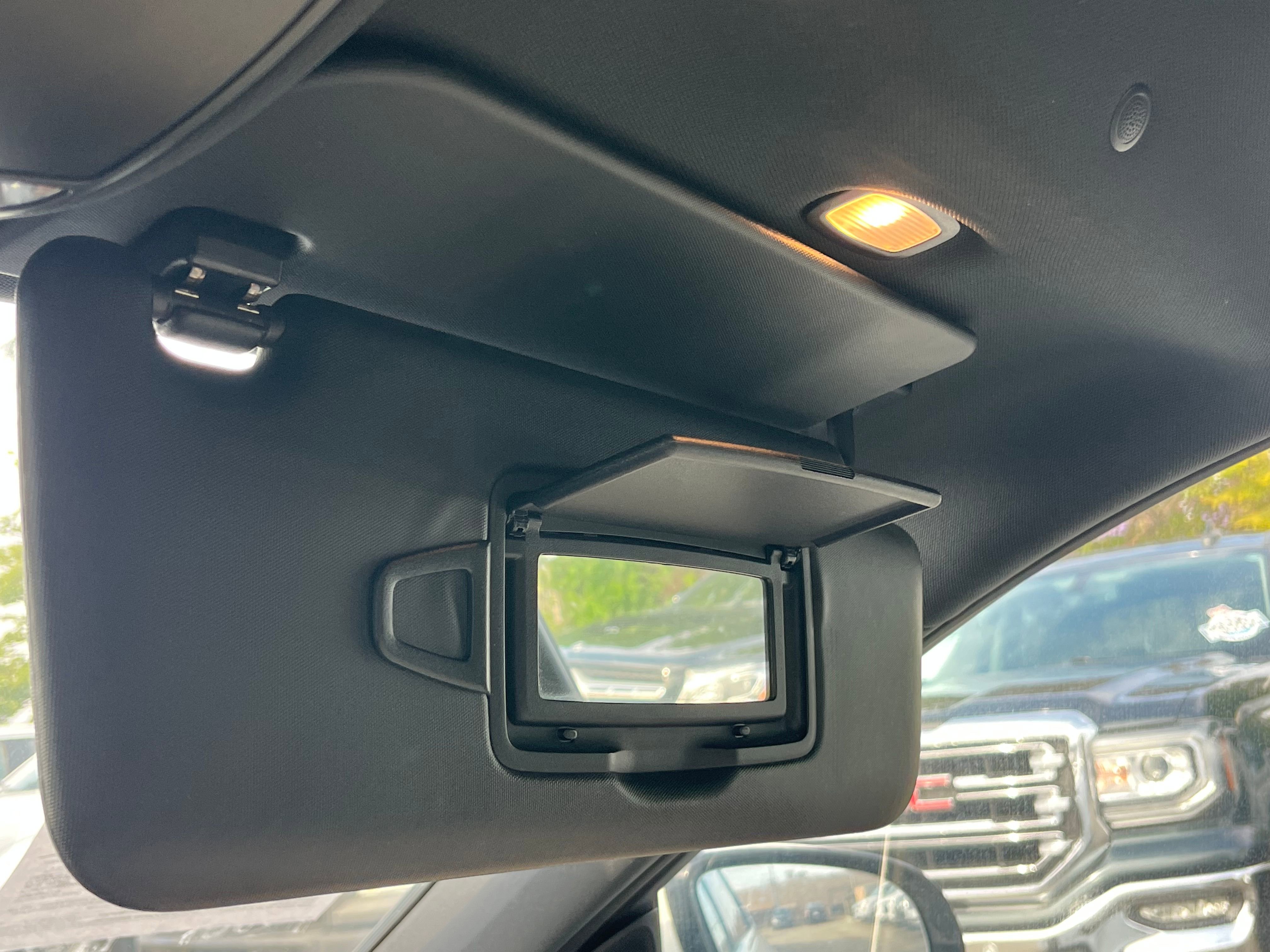 Vehicle image 61 of 71