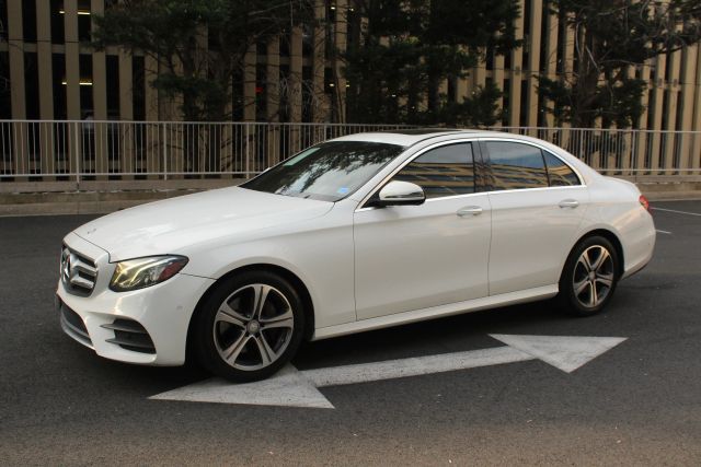 2017 Mercedes-Benz E-Class 300 Sport Image 1 of 21