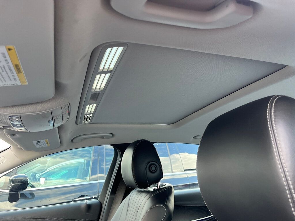 Vehicle image 25 of 25