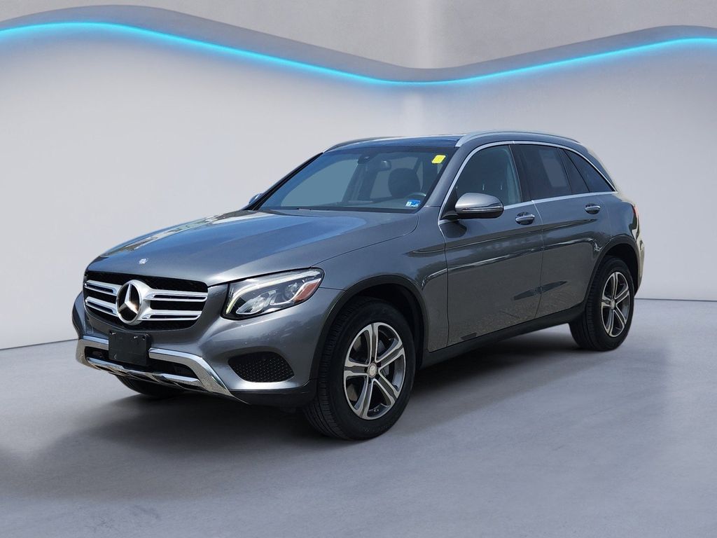 2017 Mercedes-Benz GLC 300 Image 1 of 36