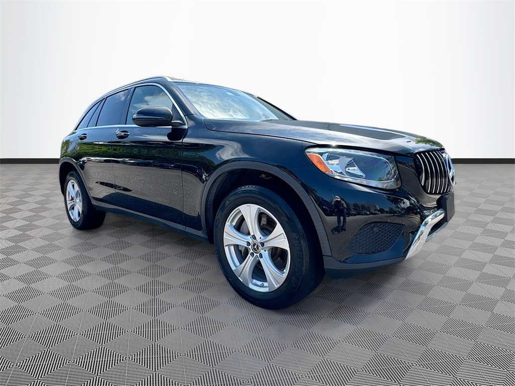 Vehicle image 3 of 28