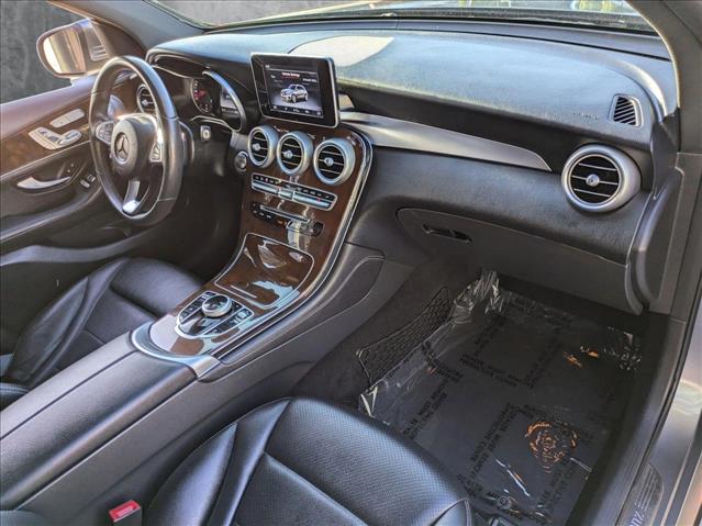 Vehicle image 18 of 27
