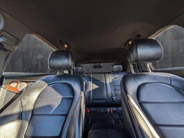 Vehicle image 16 of 27