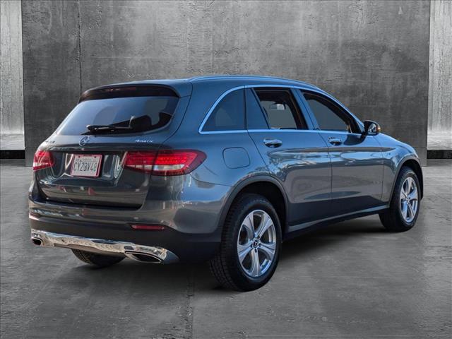 Vehicle image 4 of 27