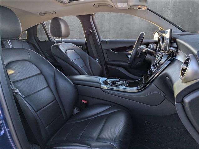 Vehicle image 11 of 15