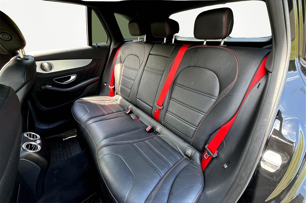 Vehicle image 13 of 36