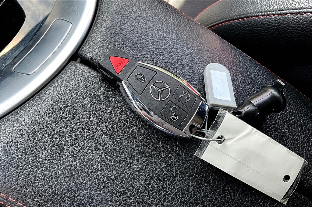 Vehicle image 28 of 36