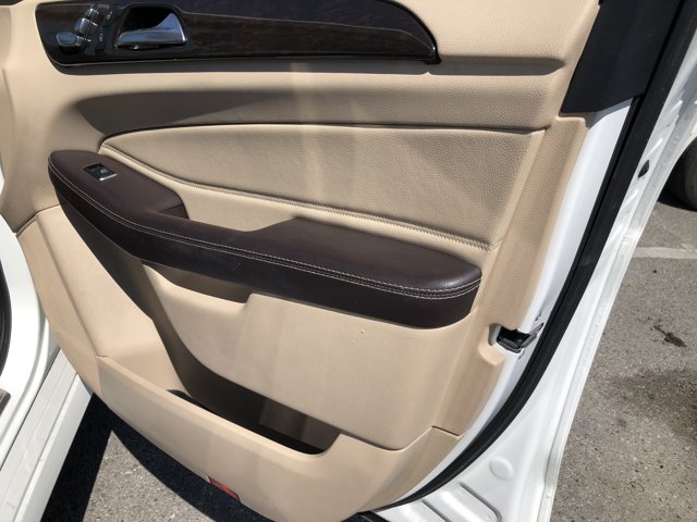 Vehicle image 2 of 22