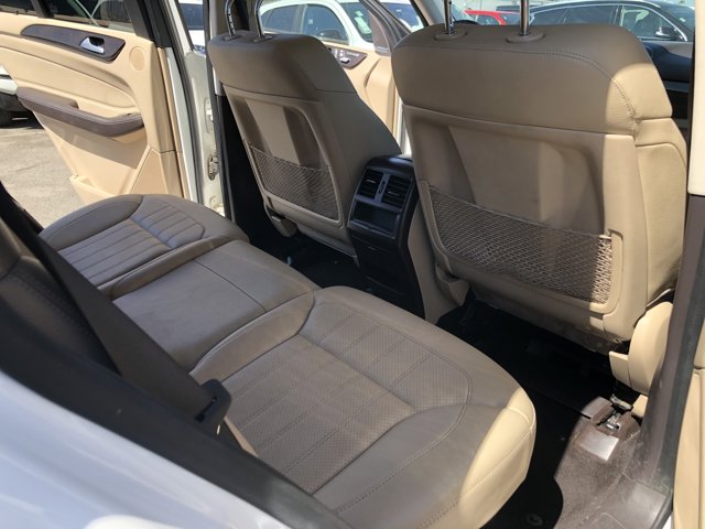 Vehicle image 14 of 22