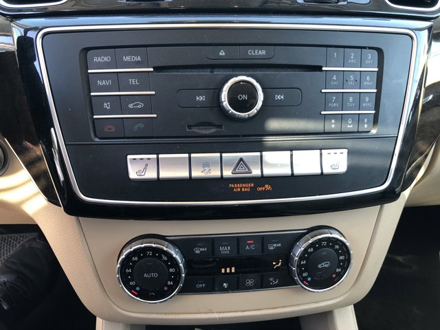 Vehicle image 21 of 22