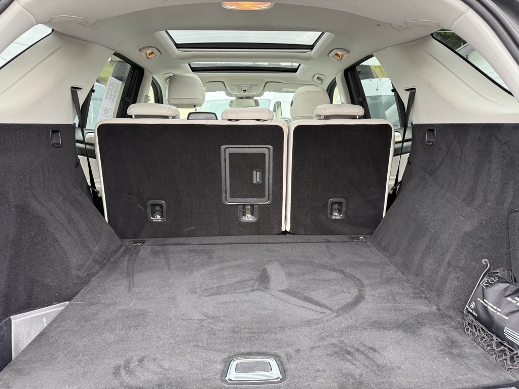 Vehicle image 12 of 34