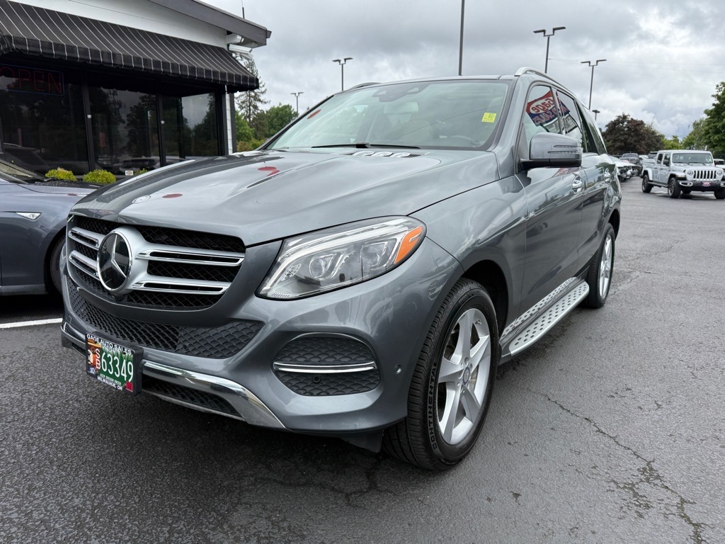 Vehicle image 3 of 34