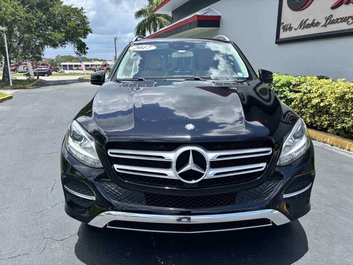 Vehicle image 1 of 34