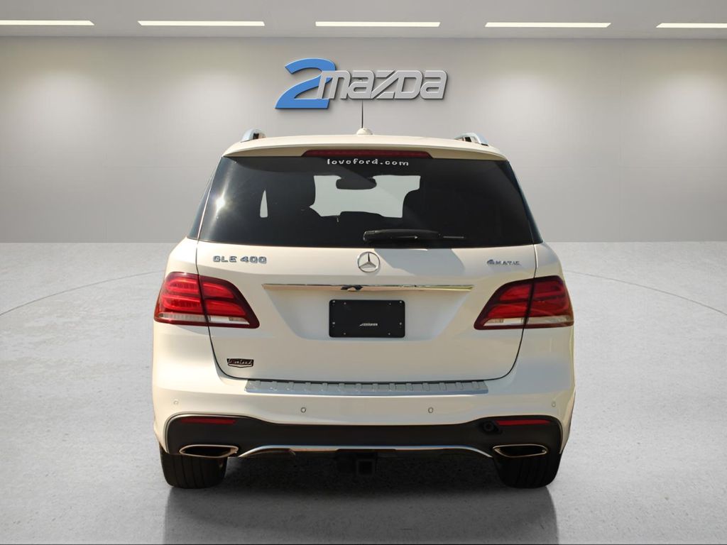 Vehicle image 6 of 23