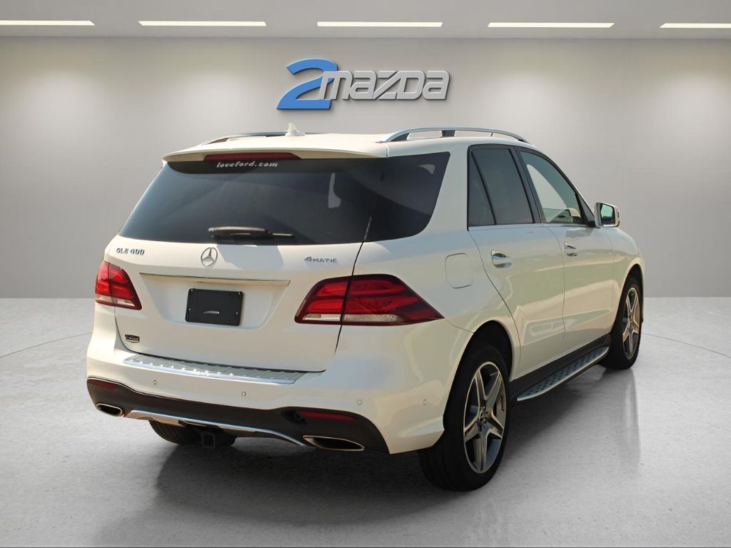 Vehicle image 5 of 23