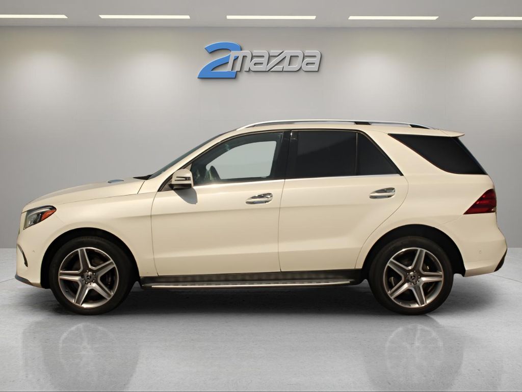 Vehicle image 8 of 23