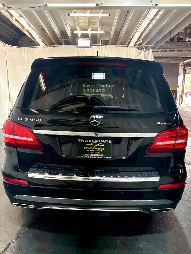 Vehicle image 19 of 52