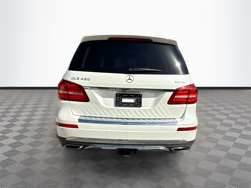 2017 Mercedes-Benz GLS 450 Image 5 of 33