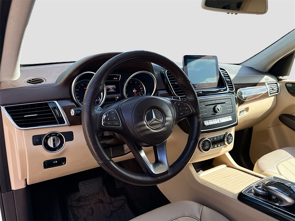 2017 Mercedes-Benz GLS 450 Image 18 of 33