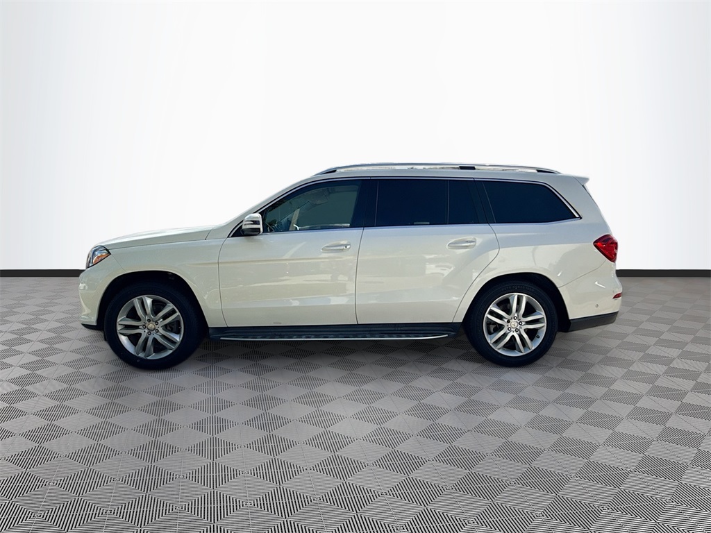 2017 Mercedes-Benz GLS 450 Image 7 of 33