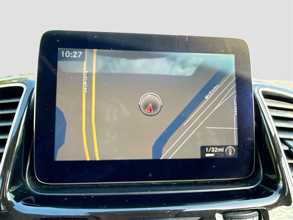 2017 Mercedes-Benz GLS 450 Image 22 of 33