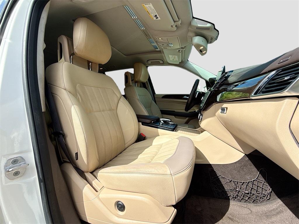 2017 Mercedes-Benz GLS 450 Image 14 of 33