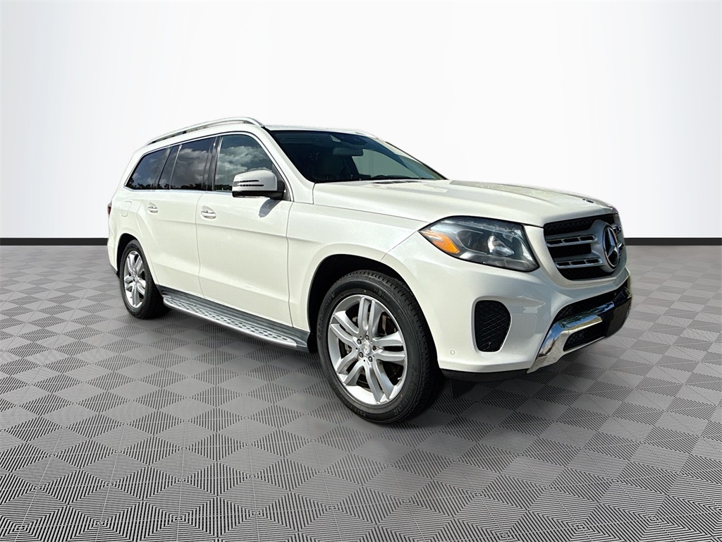 2017 Mercedes-Benz GLS 450 Image 2 of 33