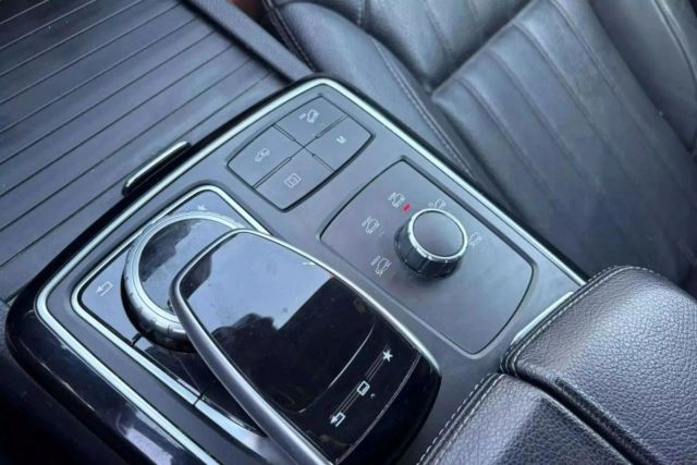 Vehicle image 29 of 29