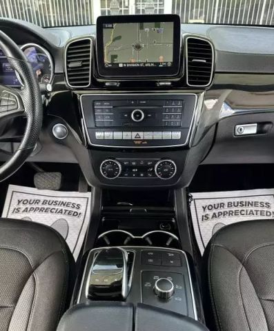 Vehicle image 22 of 50